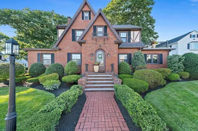 126 Sea St 1