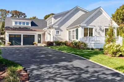 35 Crows Pond Rd 1
