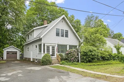 29 Woodland Rd