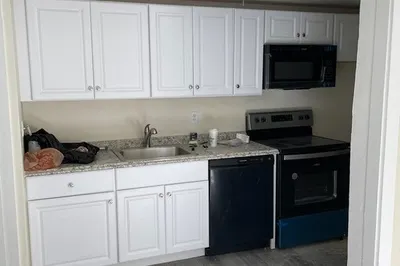 8-10 School St #1 1