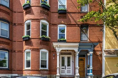 40 Thomas Park #2 1