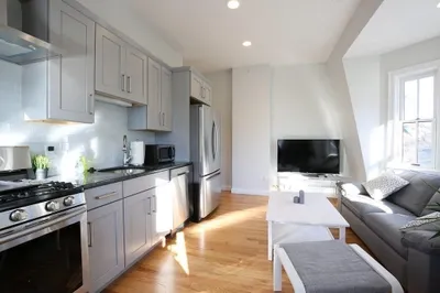 20 George St #2L