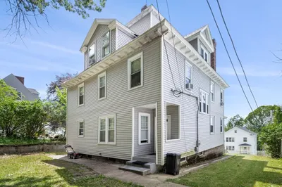 44 Westminster St