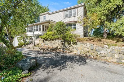 52 Forest Park Rd 1