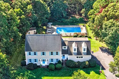 19 Alexander Drive 1