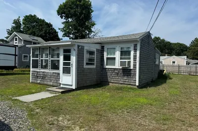 35 Park Dr