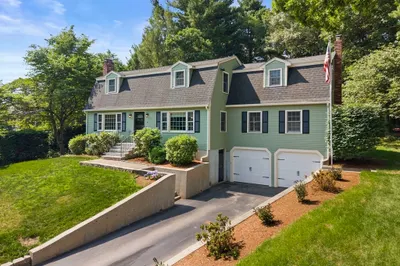 24 Pontiac Road 1