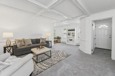 6 Edmond St 1