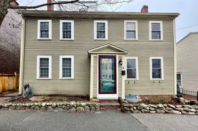 4 Kent St #2 1
