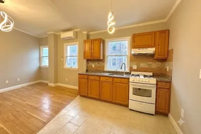 1146 Cambridge St #2 1