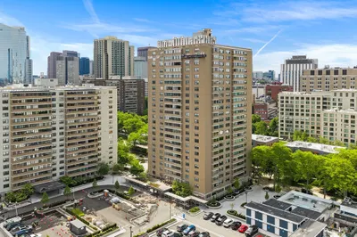 8 Whittier Pl #14F 1