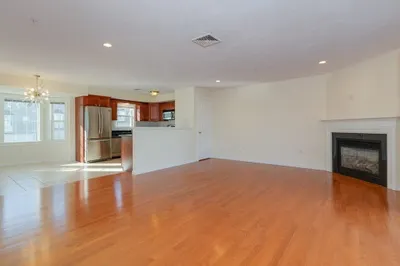 10 Ricciuti Dr #1