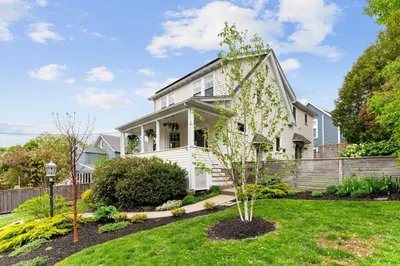 18 Englewood Road