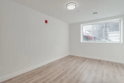 14 William St #1