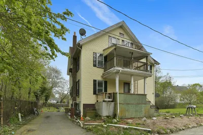 15 Chisholm Avenue
