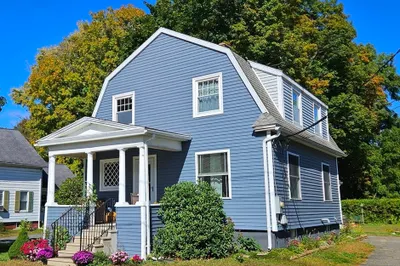 8 Thayer St