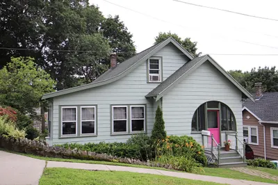 23 Broadway Circle