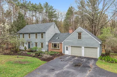 24 Star House Ln