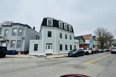 804-806 Saratoga St #1 1