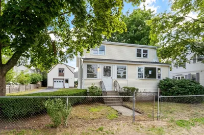 30 Hooper Rd 1