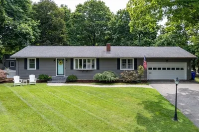 15 Keith Dr 1