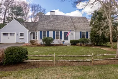 31 Newport Ln 1