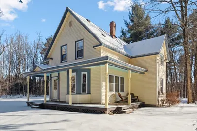 27 Farwell Rd