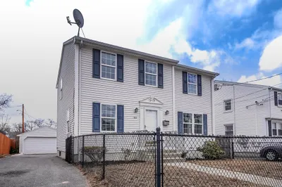 182 Jasper St 1