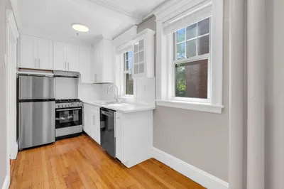 122 Riverway #8 1