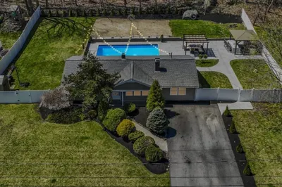 20 Colby Road 1