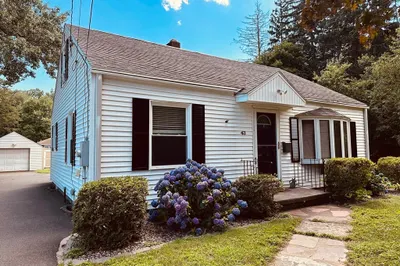 43 Sterling Rd