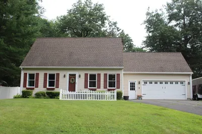 10 Randall Wood Dr 1