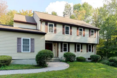 44 Camp Street 1