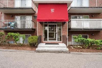31 Hamlin Ln #B31 1