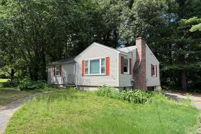 266 Lowell St 1