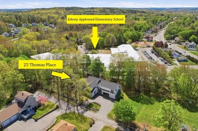 25 Thomas Pl 1