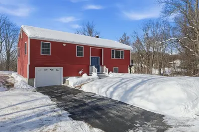 156 Vaughn Rd 1