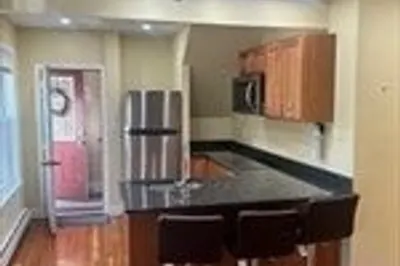 6 Chandler Ave #1