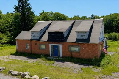 440 Boston Rd 1