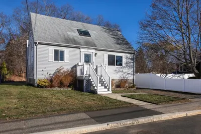 37 Baldwin Road 1
