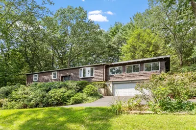 48 Gray Rd 1