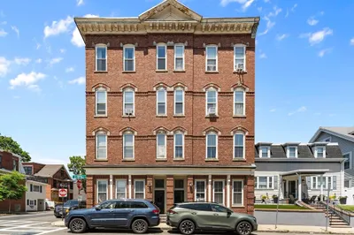 828-834 East Fifth Street #4