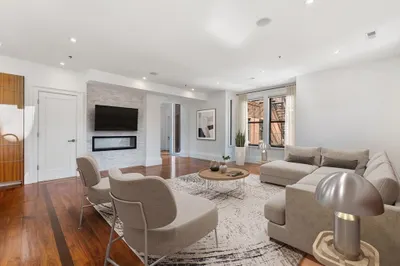 32 Rutland St #2L