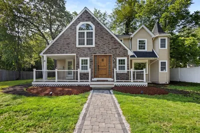 21 Beechwood Ave 1