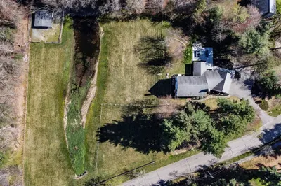 7 Brookside Lane