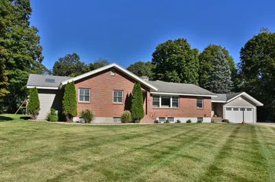 48 Border Rd 1