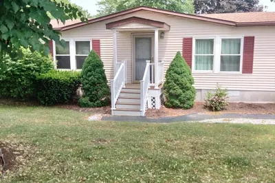48 Leisurewoods Drive 1