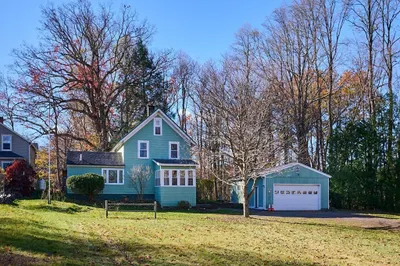 158 Main St