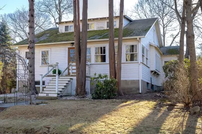 21 Surry Road 1