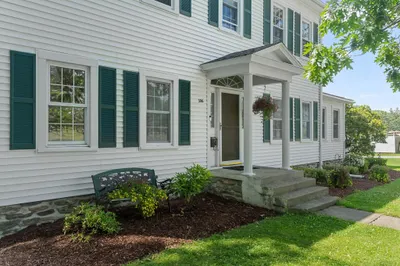 306 Pleasant St